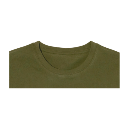 t-skjorte med rund hals, nærbilde av stoff og søm